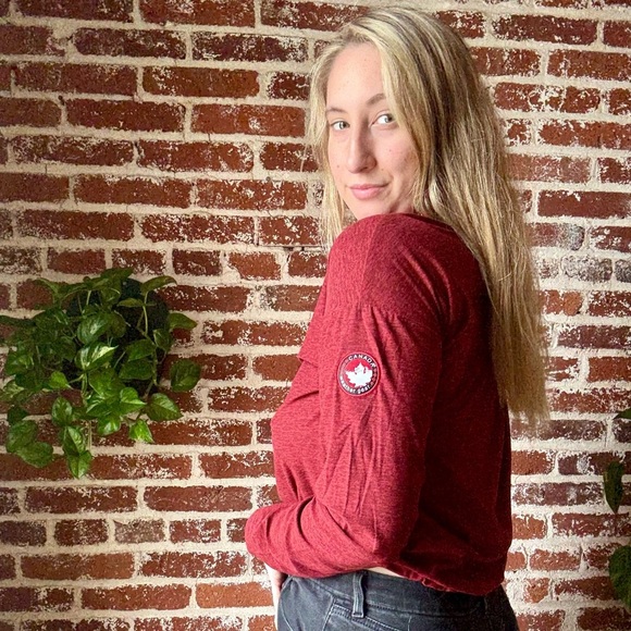 Canada Weather Gear red athleisure top - Picture 3 of 8